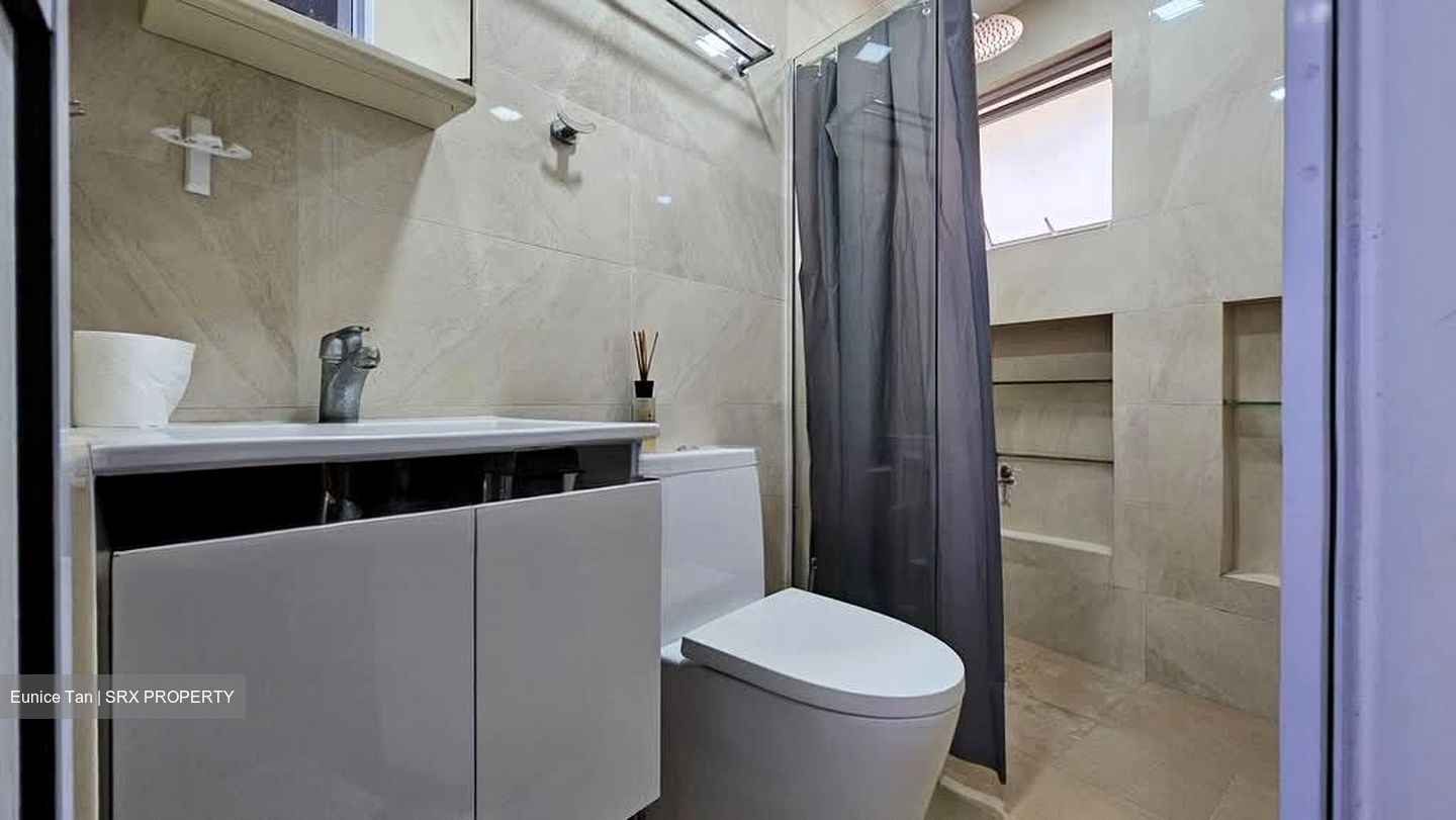 Pine Grove (D21), Condominium #554780981
